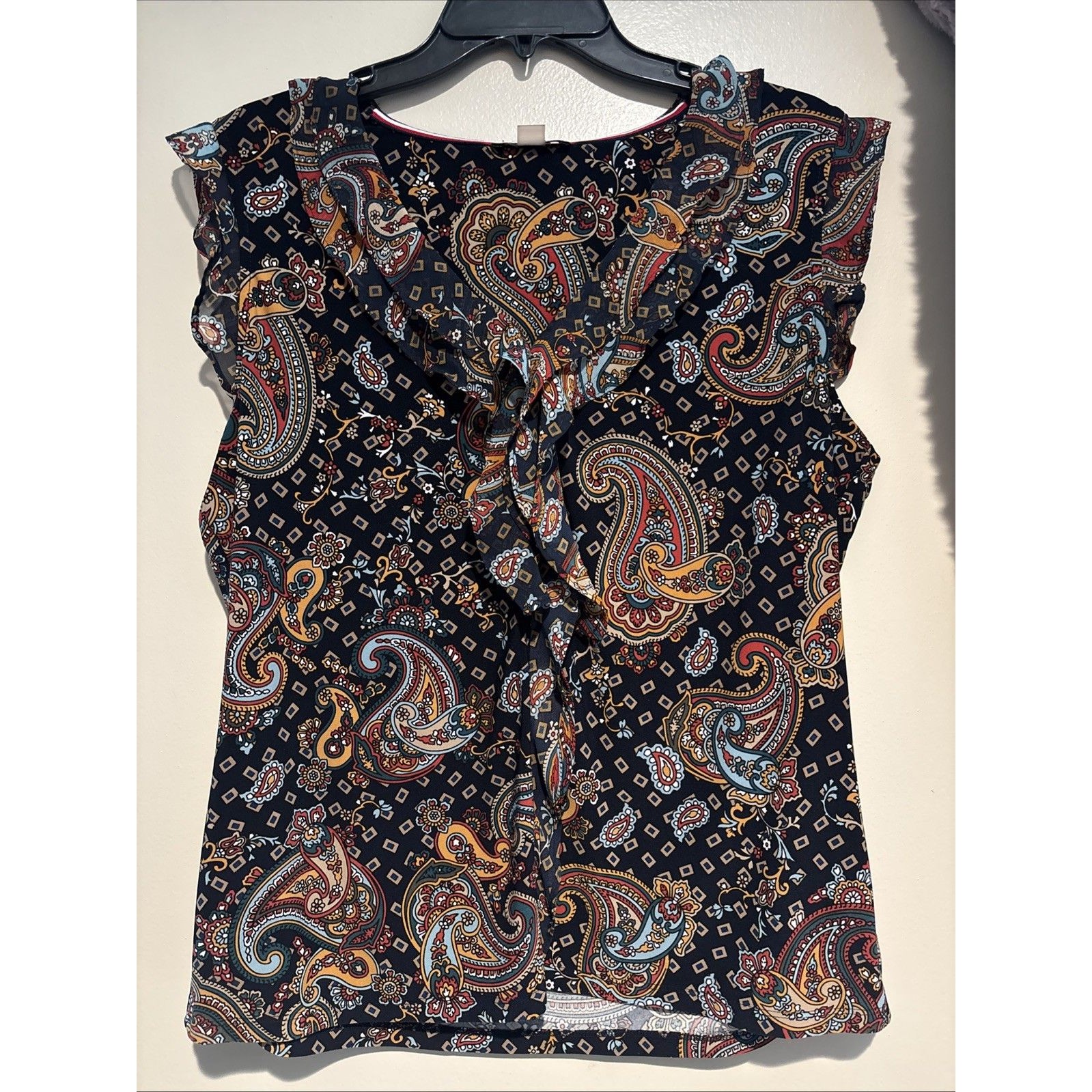Women’s Tommy Hilfiger Navy Paisley Ruffle Neck And Sleeve Tank Size Xl